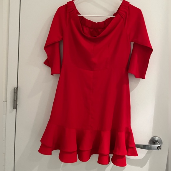 Romeo + Juliet Couture 3/4 Sleeve Off-the-Shoulder Ruffle Mini Dress Size S Red - Picture 6 of 10